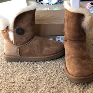 Bailey button UGG boots